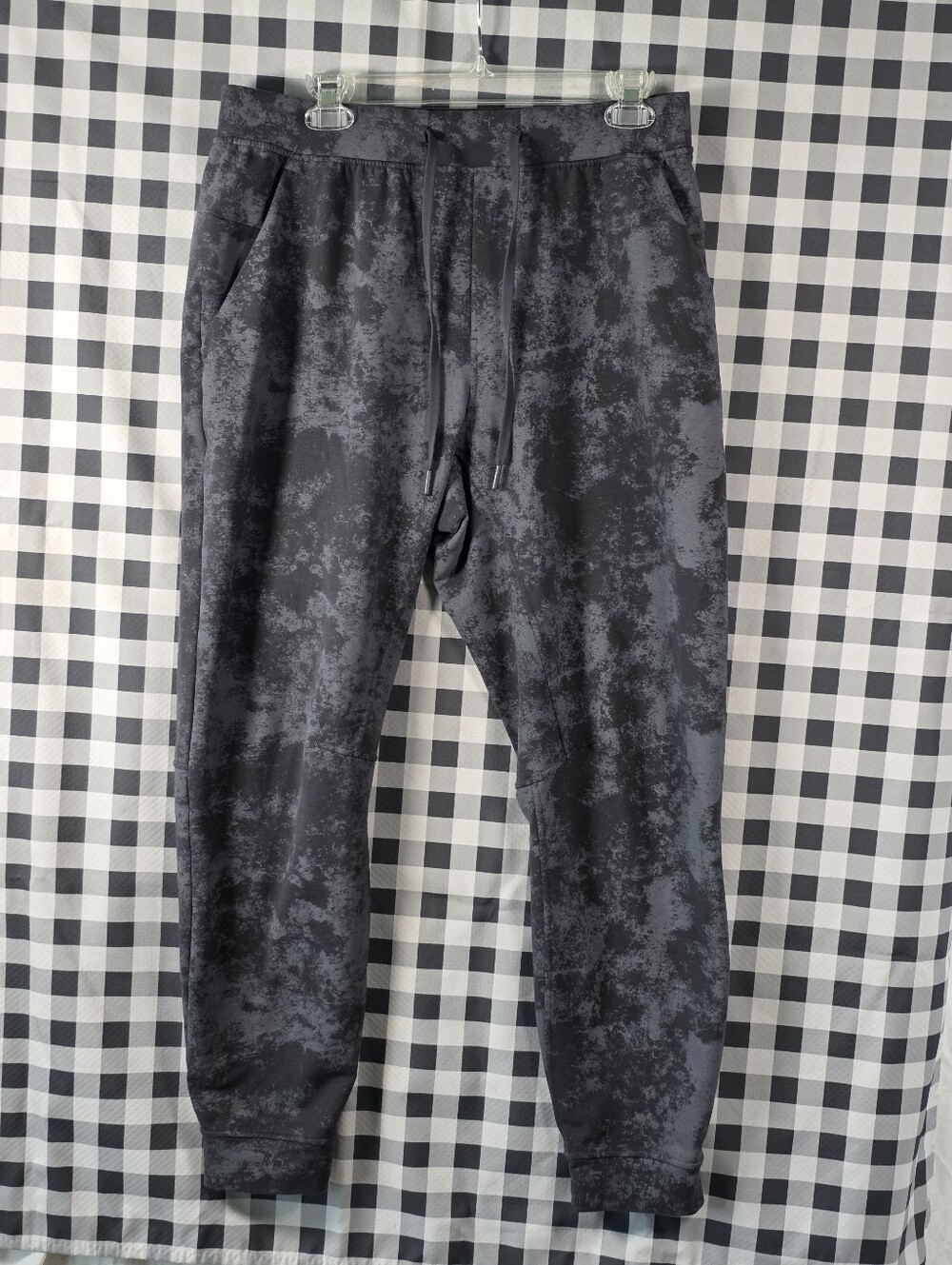Lululemon City Men’s Joggers Size L Black Gray Abstract Print Drawstring Pants